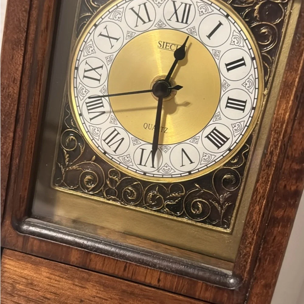 Seicle Quartz Wooden Table Clock with Drawers